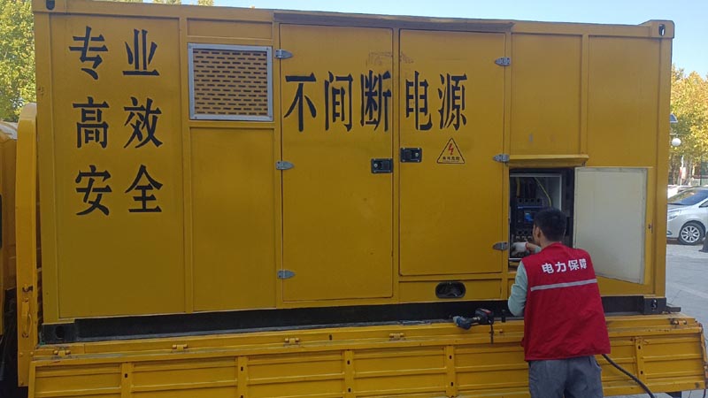 翼城柴油发电机组和UPS电源配合使用时，如何避免切换过程中的电力中断？